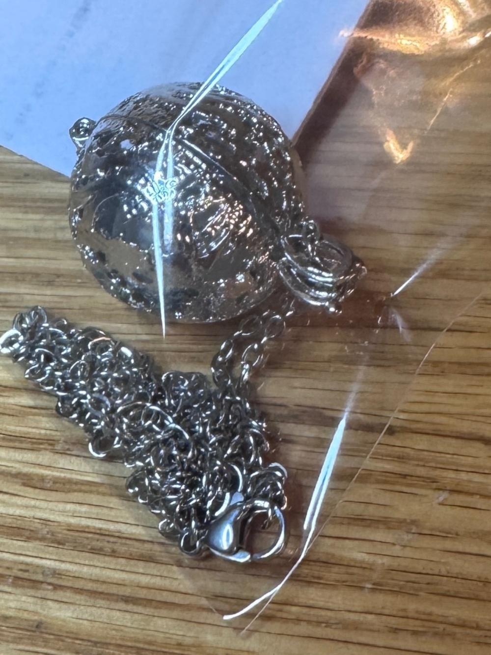 New Light Up Orb Charm Fashion Jewelry Necklace Fun Classic Casual